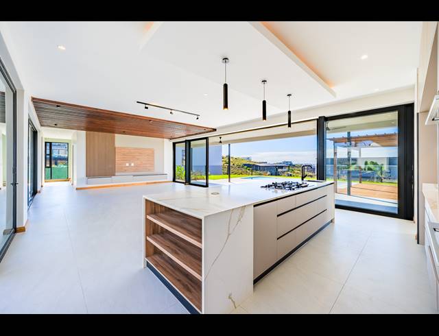 4 BEDROOM HOUSE FOR SALE IN ZULULAMI LUXURY COASTAL ESTATE